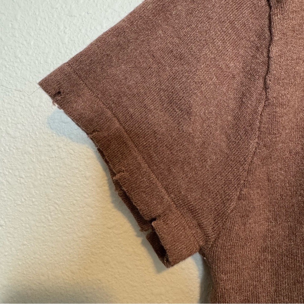 POL Brown Knit Top with Distressed Detail Size Medium - Picture 5 of 7